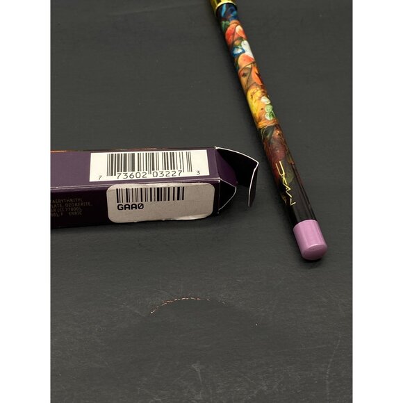 MAC Tempting Fate Collection Eye Kohl - Better than beige - Picture 4 of 4